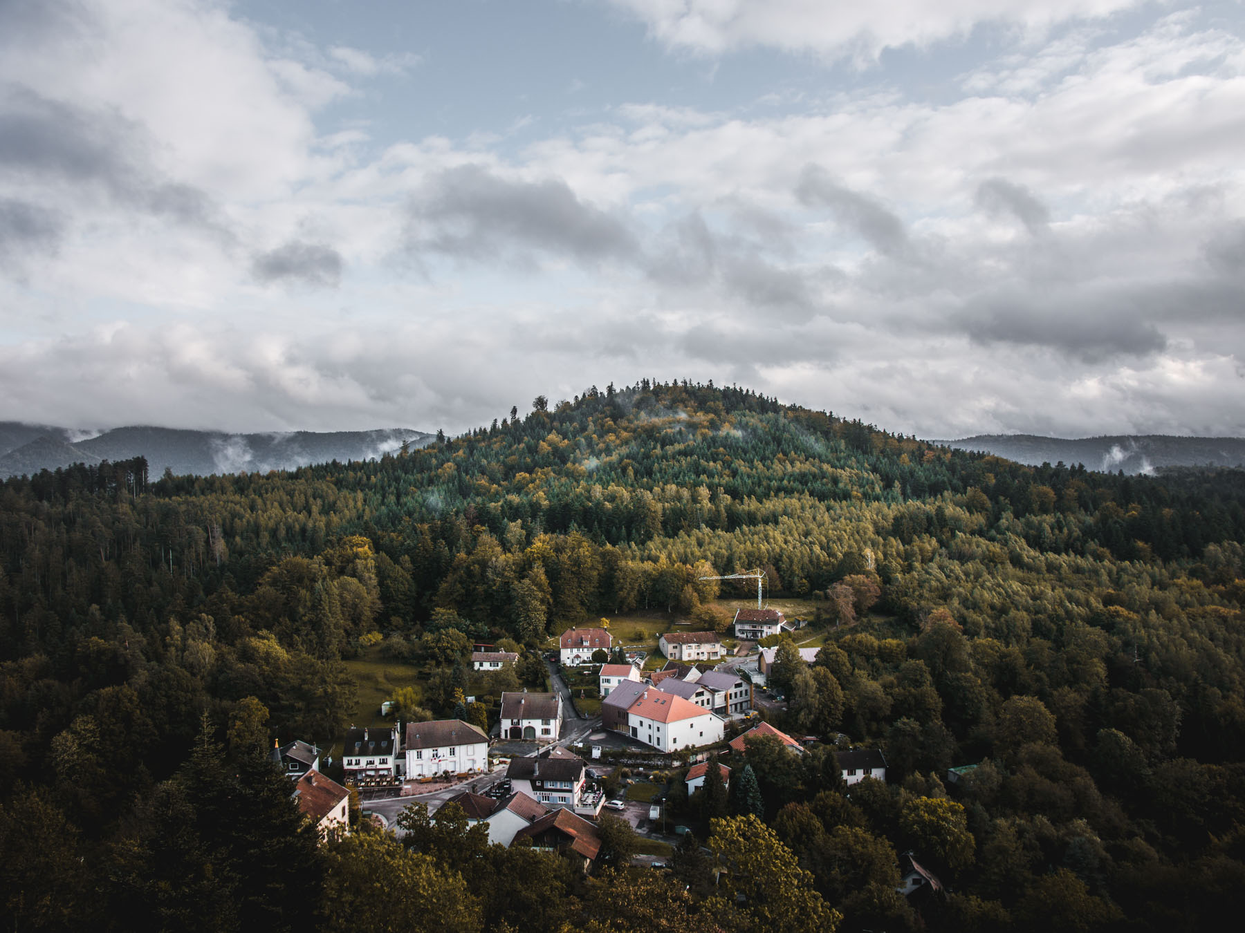 voyage en lorraine : village pierre percee
